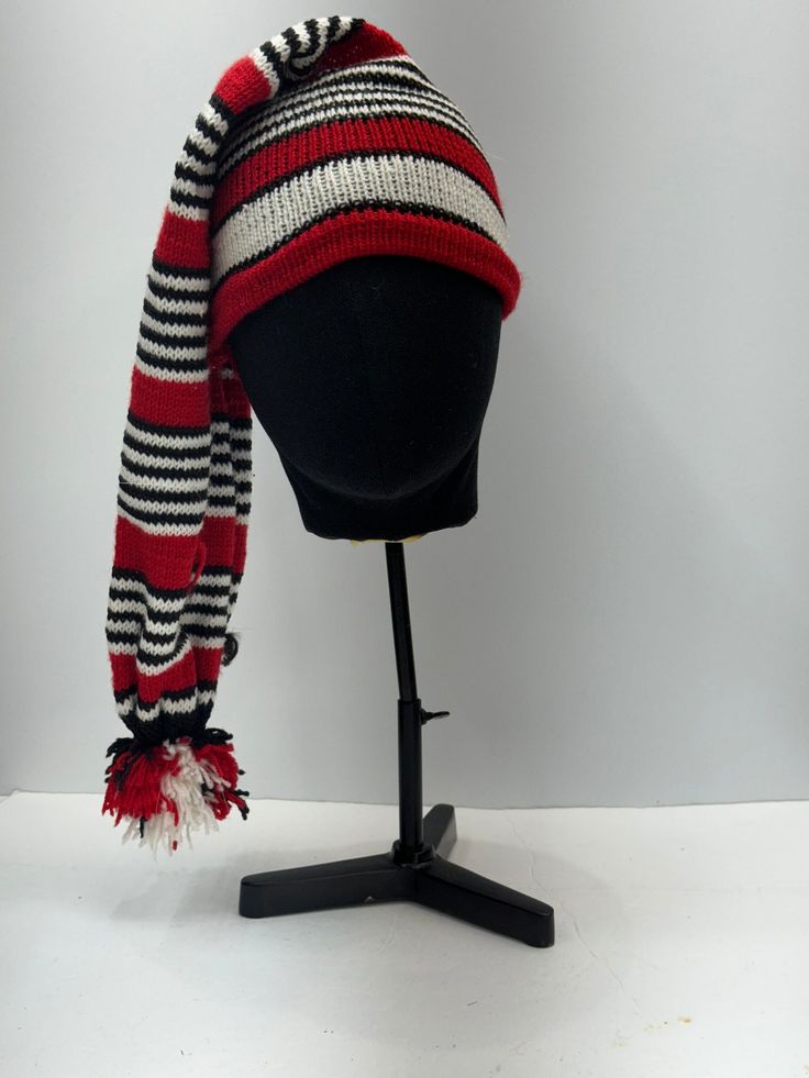 Hiraola's Product Image