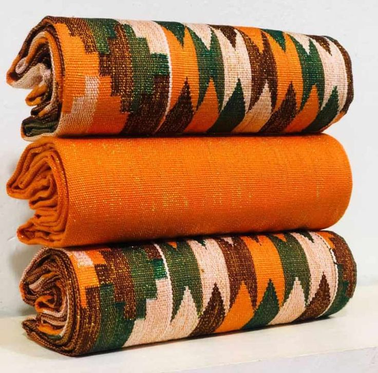 Hiraola's Product Image