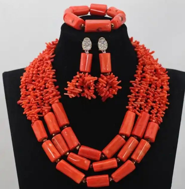 Hiraola's Product Image